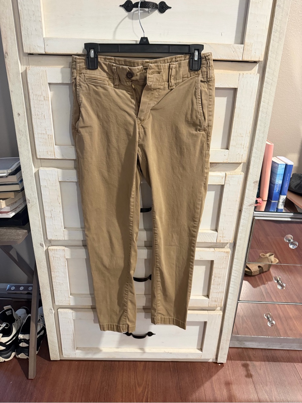 American Eagle Outfitters in Khaki Tan size 0